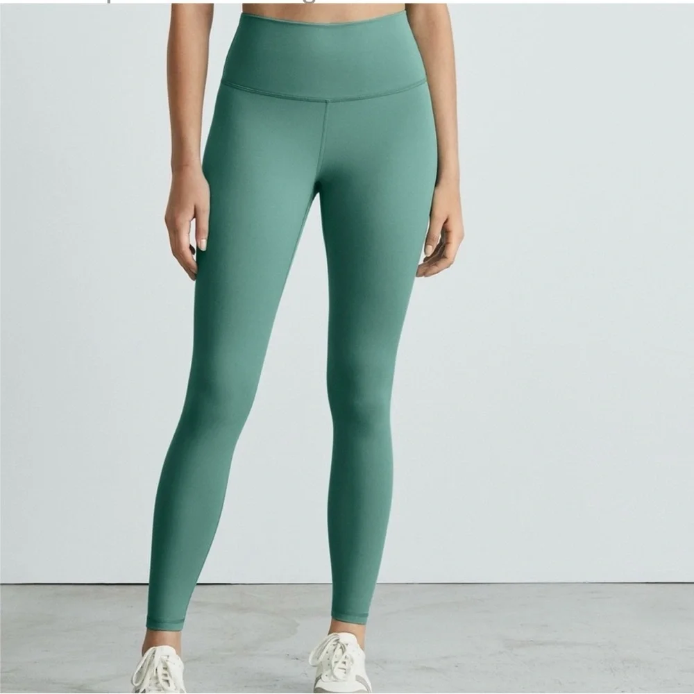 Everlane NWT The Perform Legging Ankle Soft Green - Picture 1 of 6